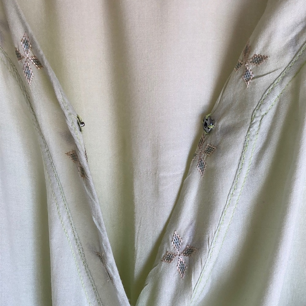 linen top - Picture 5 of 7